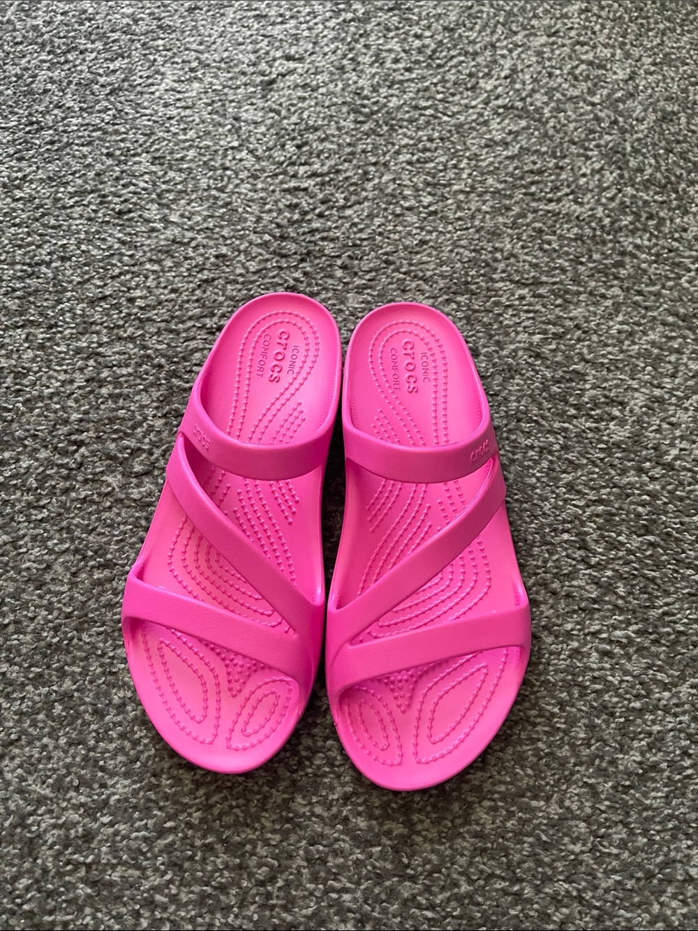 CROCS Women's Hot Pink Strappy Slip-On Sandals. Brand new, no tags